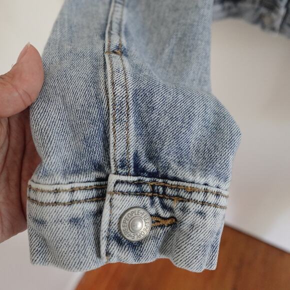 Free People Rumors Denim Jacket Size S Boho Cotton Blend Grunge Light Wash - Picture 8 of 14